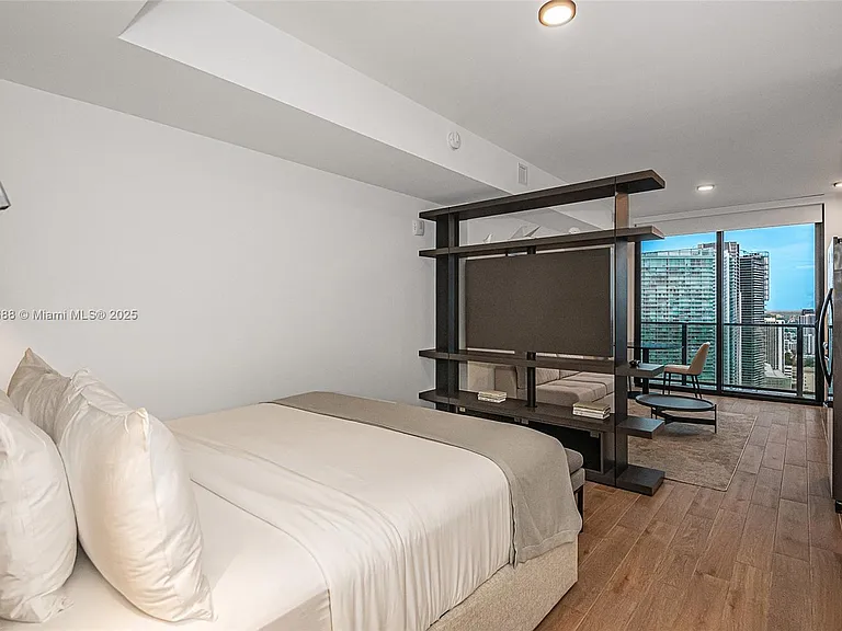 398 NE 5th St #4008 — Photo 4