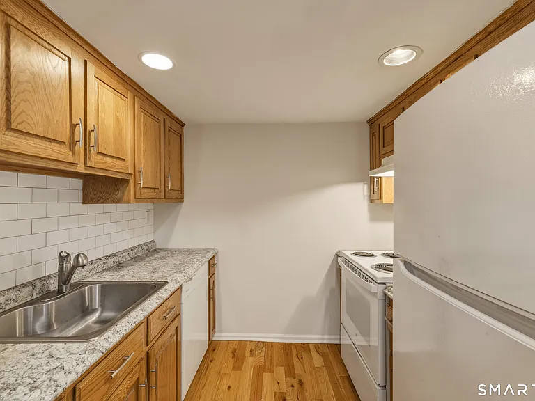 183 Livingston Pl #12 — Photo 4