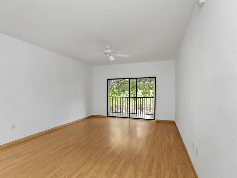 2139 Chianti Pl #152 — Photo 3
