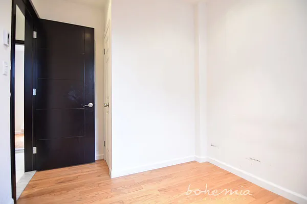 Rented by Bohemia Realty Group | media 27