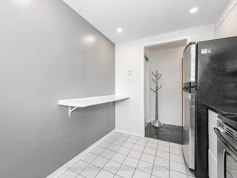 939 N River Rd #105 — Photo 6