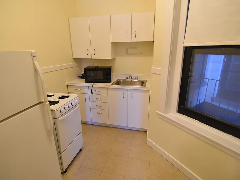 504 Beacon St #34 — Photo 6