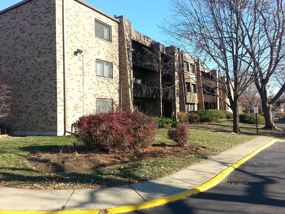 1st image of 1100 E Randville Dr Unit 107