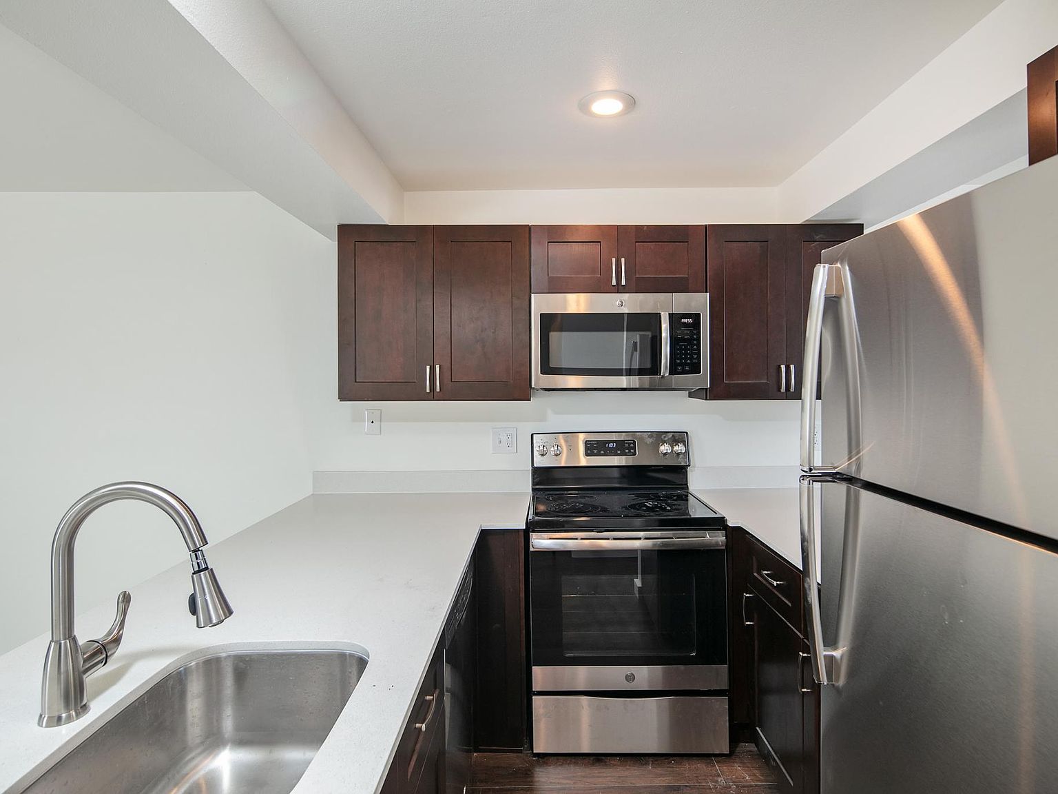 1505 Queen Anne Ave N APT 2D, Seattle, WA 98109 Zillow