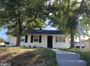 712 Shelby Dr, Oxon Hill, MD 20745