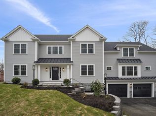 17 Orange St, Reading, MA 01867