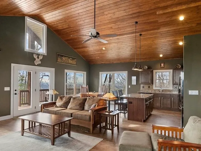 138 Appalachian Village Rd — Photo 3