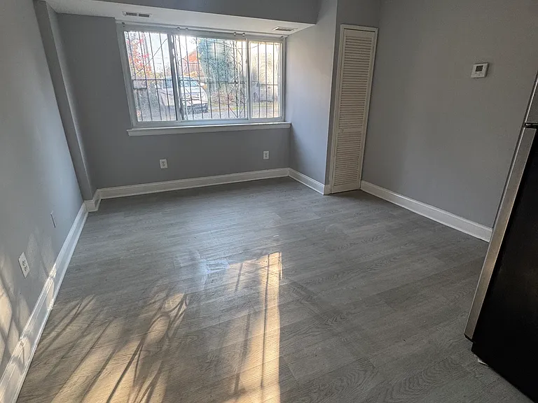 5325 Bass Pl SE #3 — Photo 5