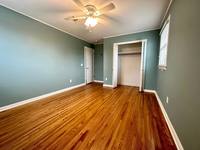 411 Starliner Ct — Photo 8