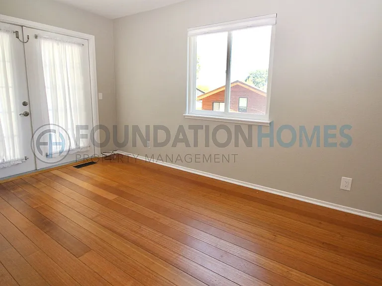 12 Perry Walk — Photo 9
