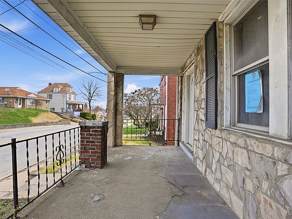 5th image of 1655 Steuben St