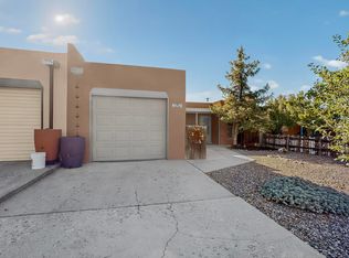 3258 Calle De Molina, Santa Fe, NM 87507