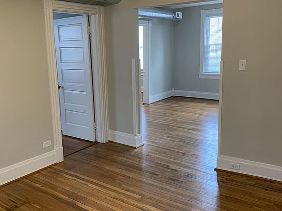 5th image of 404 N Cleveland St APT 4