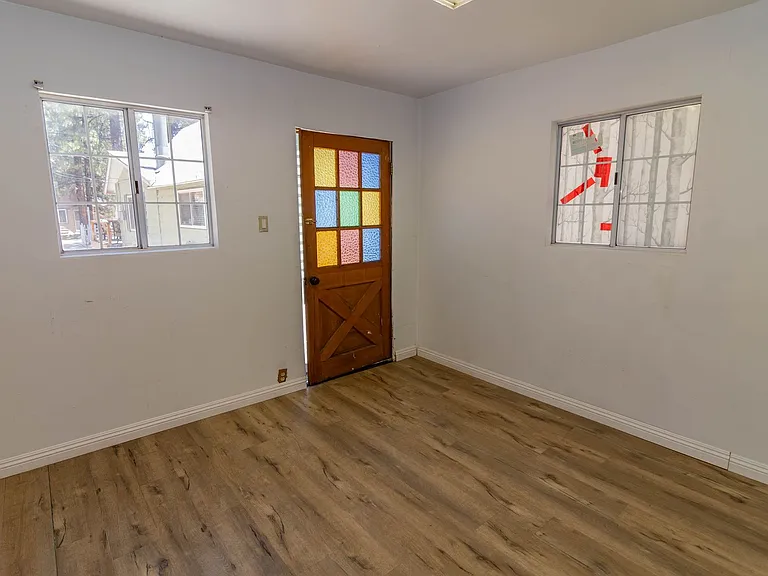 804 Robinhood Blvd — Photo 7