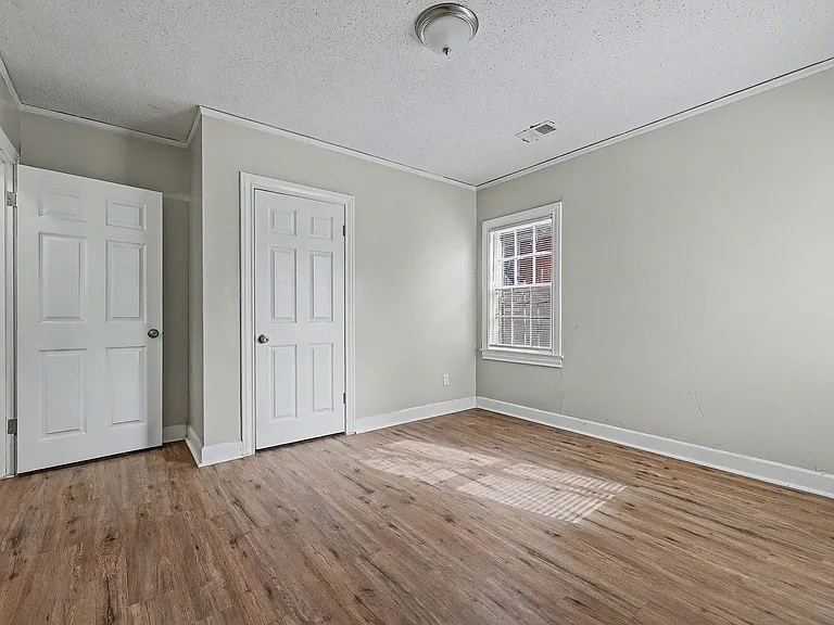 543 E Gage Ave — Photo 14