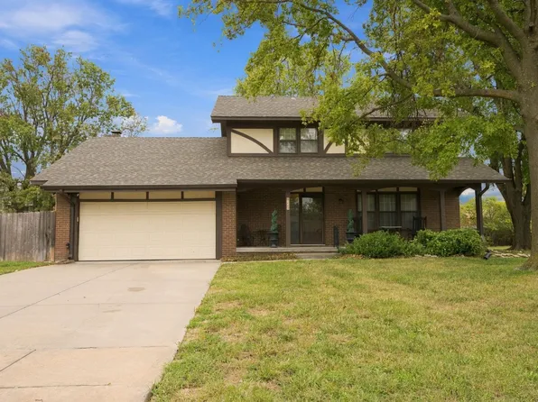8229 E Bluestem Ct, Wichita, KS 67207