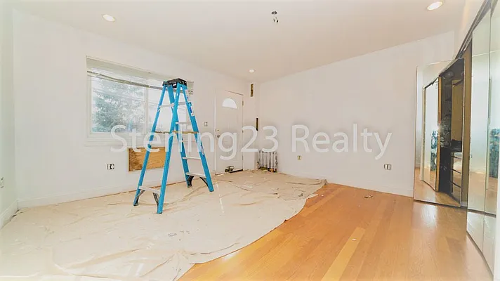 Rented by Sterling Realty Solution Inc | media 4