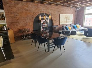 210 3rd Ave S APT 3A, Seattle, WA 98104