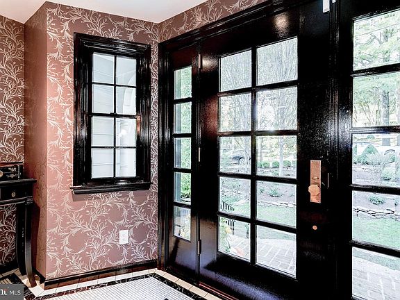 3rd image of 4808 Cumberland Ave