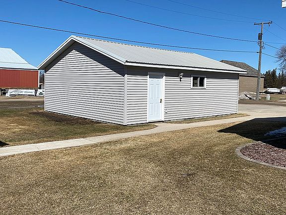 2 Car Garage - 24’ x 28’