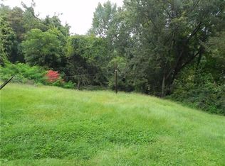 9037 Lincoln Hwy E, Jeannette, PA 15644