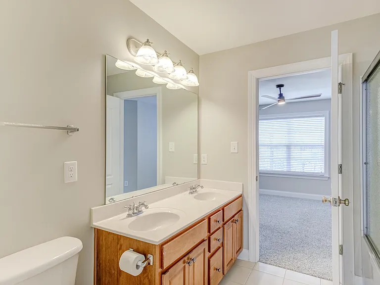 2041 Jadewood Dr — Photo 42