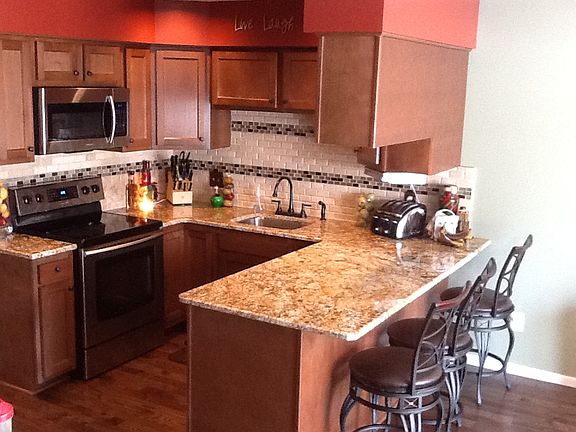 3rd image of 34 Pinegrove Park