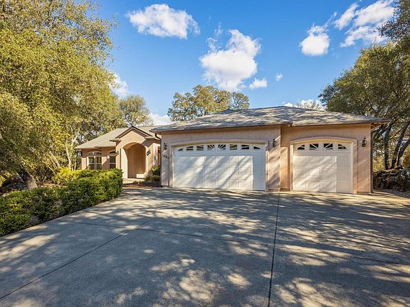 2nd image of 5085 Deerwood Drive
