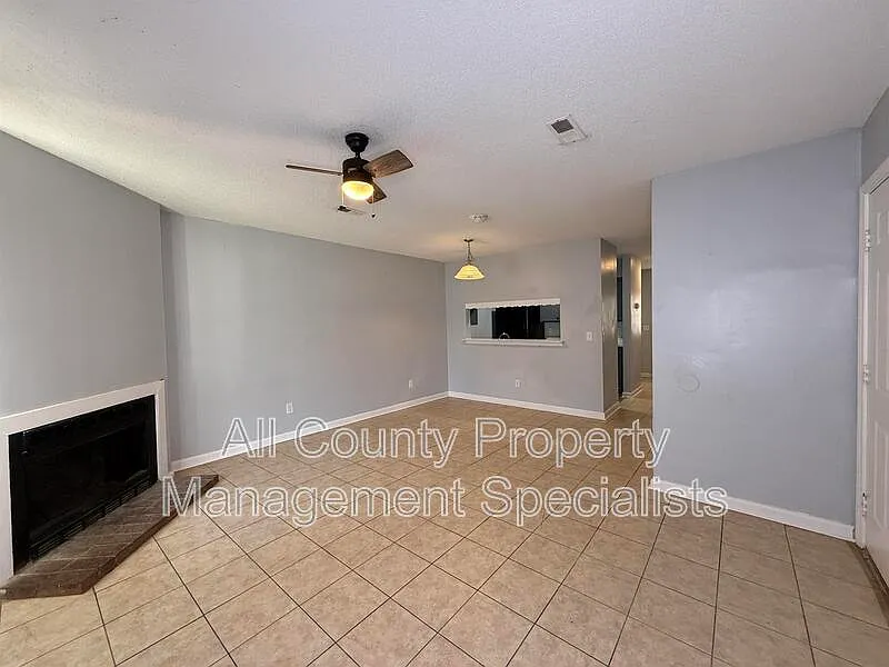 Building Photo - 1307 Cactus Ave #6D