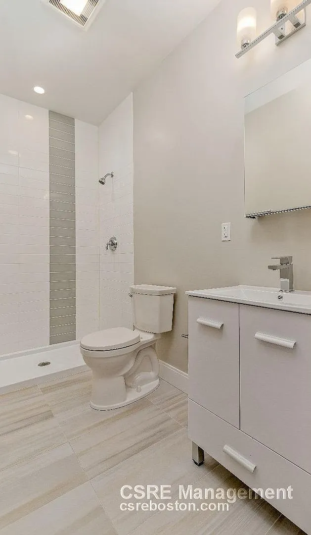 Nice 3 bed in Boston — Photo 2