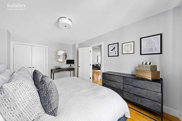 Rented by Sotheby's International Realty | media 13