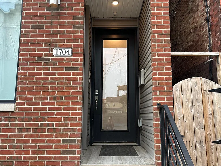 1704 N Marshall St #1 — Photo 28