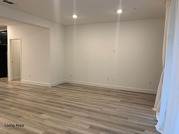 4th image of 7824 Nutmeg Ln