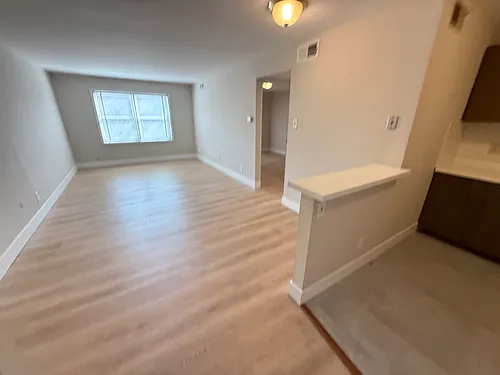 Floor plan B7