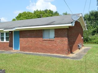 8857 Main St #2, Woodstock, GA 30188