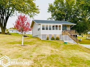 117 Horseshoe Dr, Montezuma, IA 50171