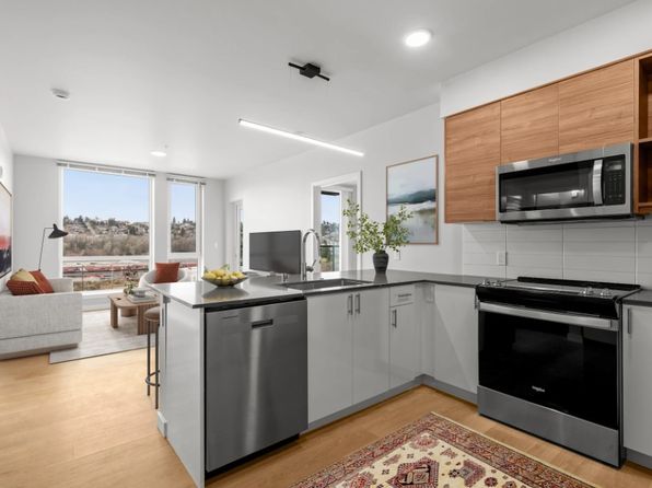2222 15th Ave W #101