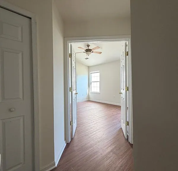 8707 Farnham Way — Photo 2