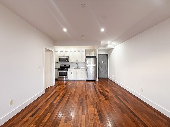 3rd image of 891 Herkimer St APT 3R