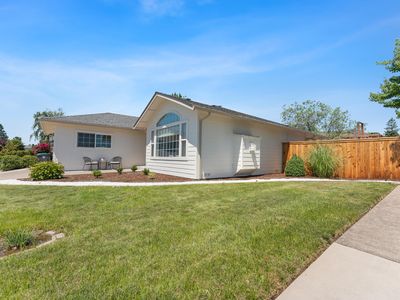 1699 Husker Butte Ln, Medford, OR, 97504