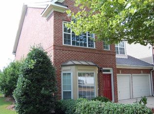 2004 Sterling Ct, Roswell, GA 30075