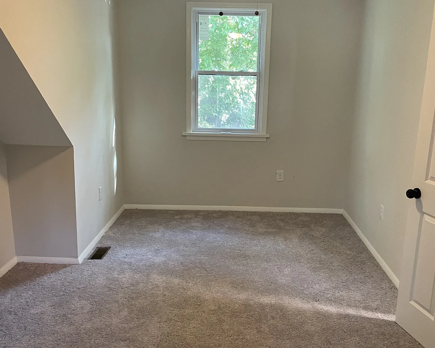 4 bed, 1700 sqft, $2,500 — Photo 4