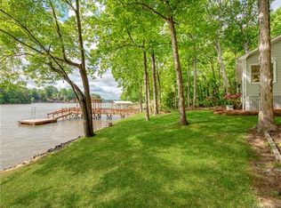 8632 Island Point Rd, Uninc, NC 28278