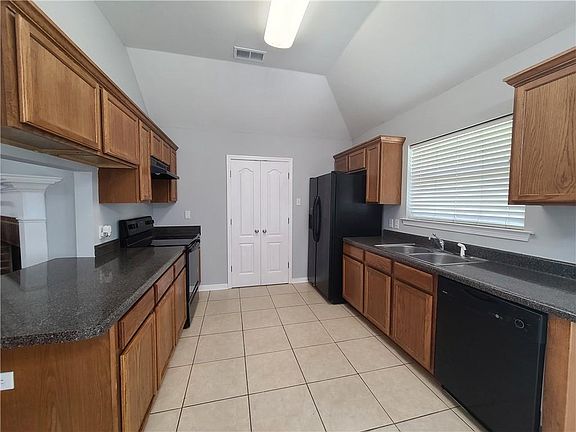 2nd image of 61471 7th St