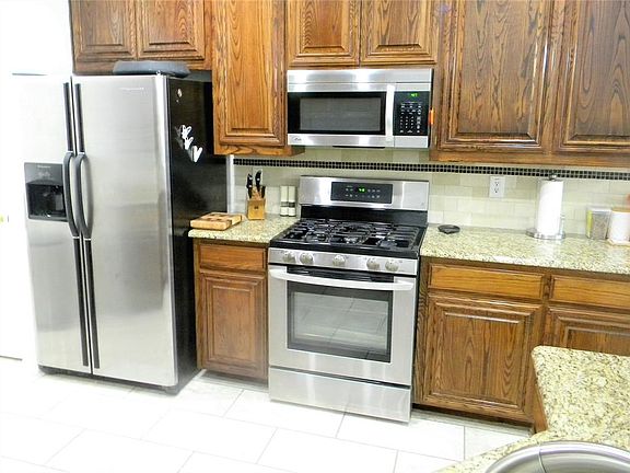 4th image of 6940 Andress Dr