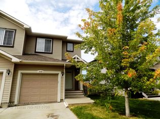 1916 118th St SW, Edmonton, AB T6W2E4