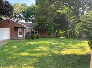 1745 Woodside Dr, Ambridge, PA 15003