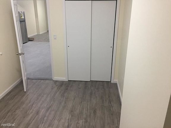 1863 grove 3 bedroom.jpg5