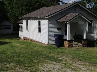 718 Delaware St, Neosho, MO 64850
