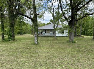 1512 Linden Hwy, Hohenwald, TN 38462